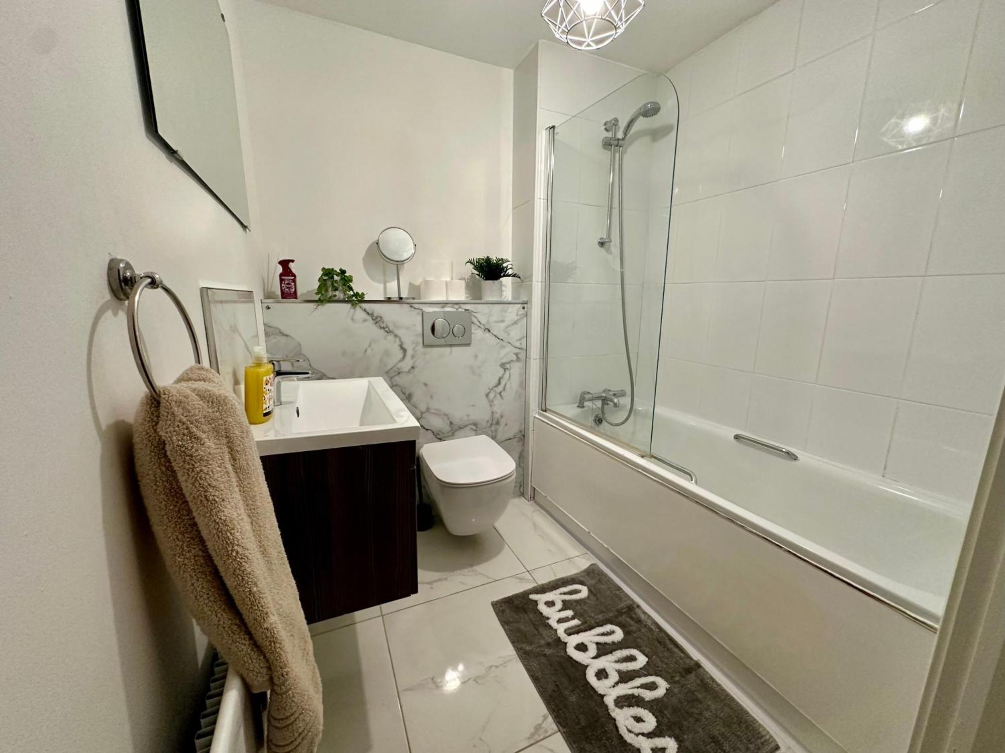 בלפסט 2Br City Side Apartment מראה חיצוני תמונה