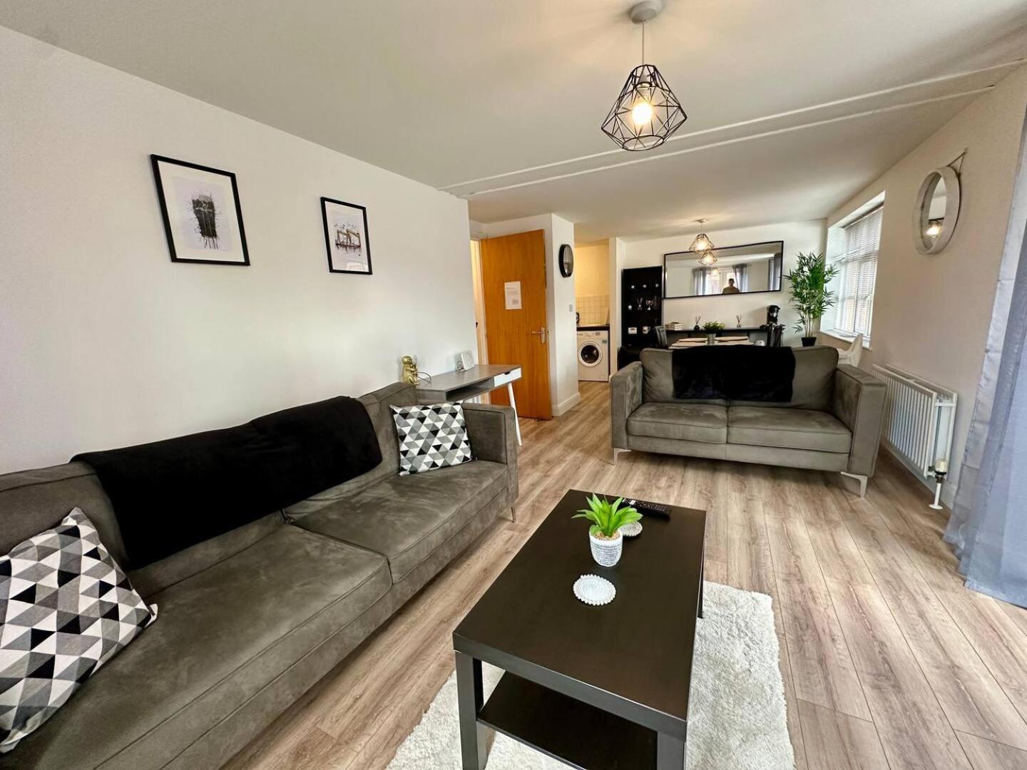 בלפסט 2Br City Side Apartment מראה חיצוני תמונה